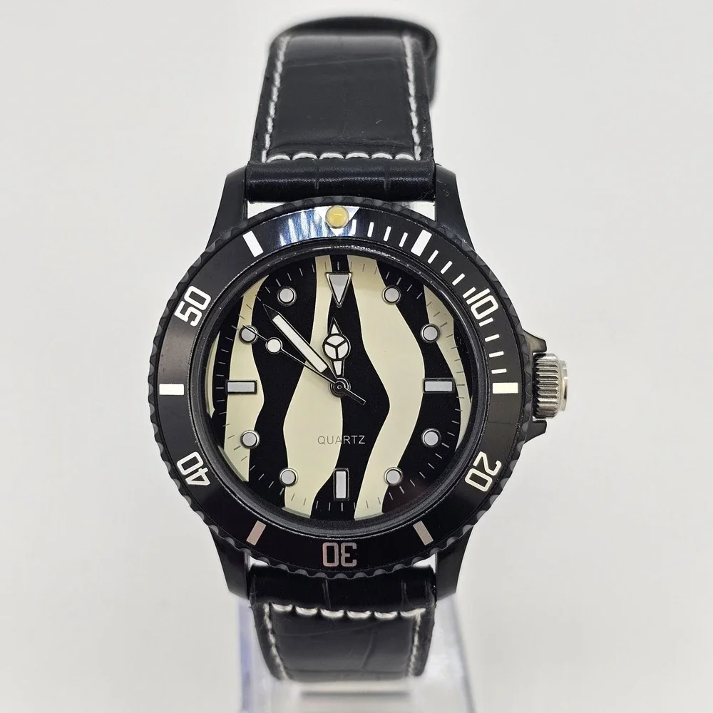40MM Women's Watch Zebra Dial Black Case Black Leather Bands New Battery‎